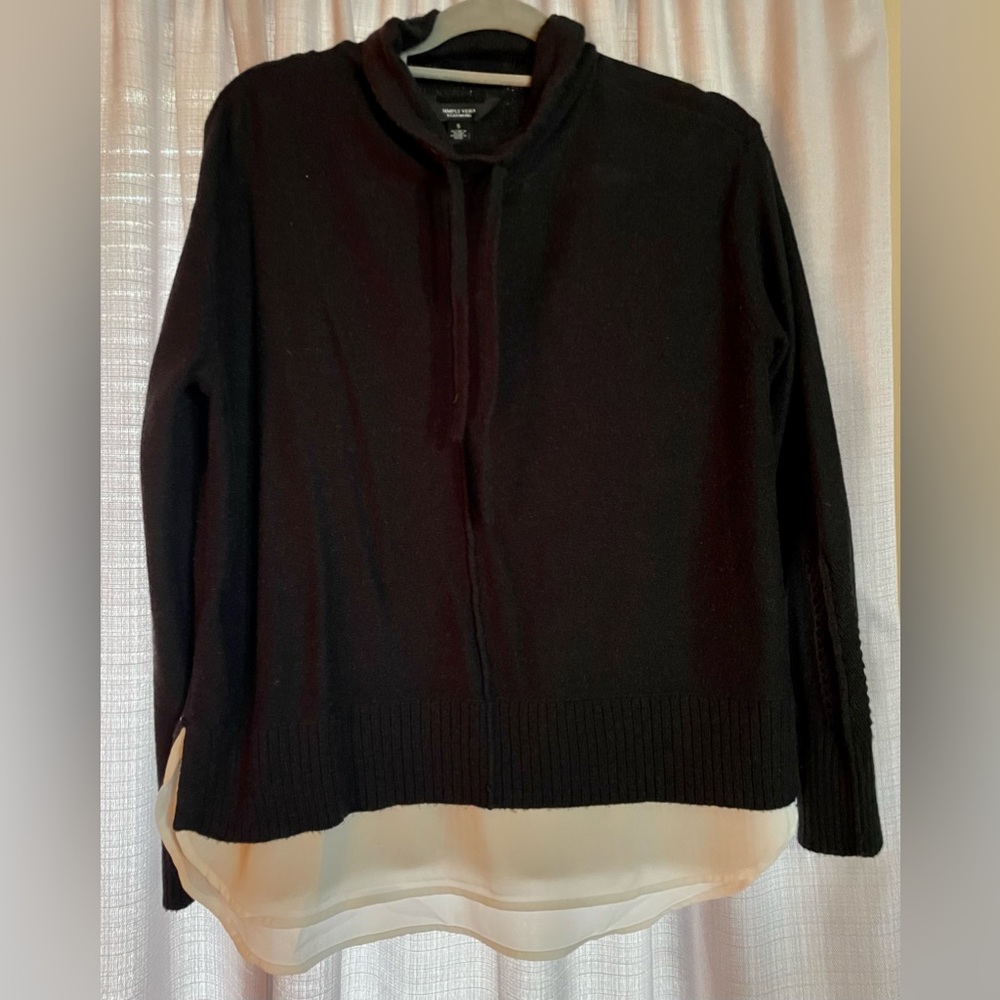 Simply Vera Wang cowl neck black and white sweater.  Size small. Great condition